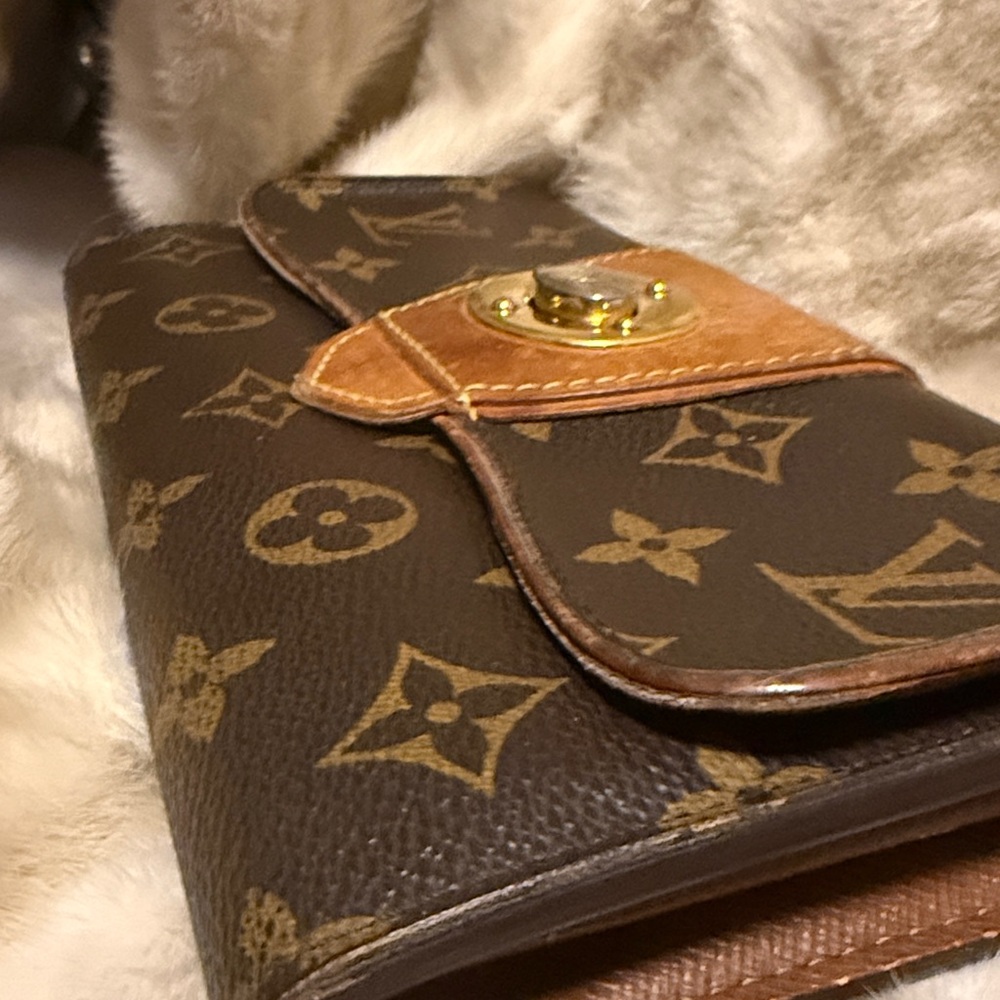 ⭐️Louis Vuitton Monogram Boetie Authentic - Great condition! - Picture 13 of 15